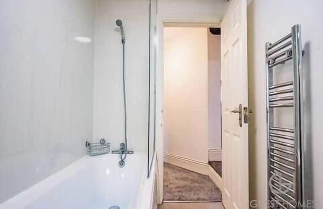 Host Stay Chandan Court Apartment - Foto 2