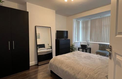 3 Bedroom modern house 15 min to tube, shops near by - Foto 13