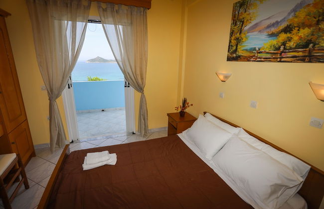 Agios Georgios - 2 Beds - Sleeps 5 - Free Parking - Foto 9