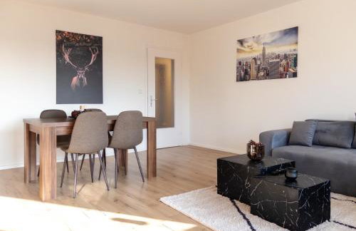 Franzi am Bahnhof - Foto 5