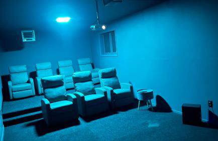 Poconos Modern Chalet I Hot Tub I Home Theater I Fenced Yard I Pet Friendly - Foto 69