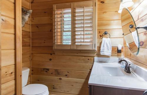 Iron Mountain Lodge - Beautiful Cabin With Forest & Mountain Views! - Photo 32