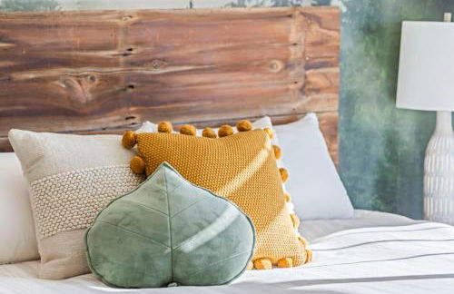 10 min to DIA, Walk to the Gaylord! - Foto 27