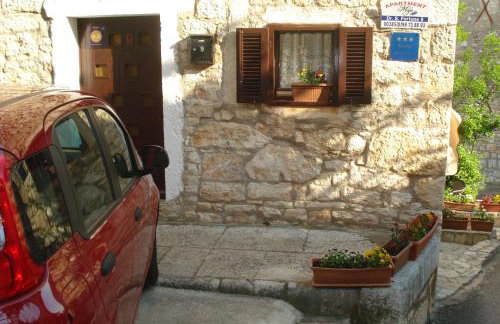 Maja Apartment - Photo 18