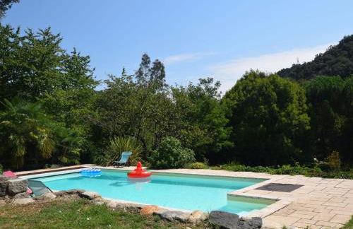 Holiday Home in Ardèche near Château de Ventadour - Foto 10