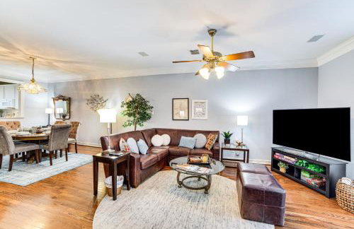 Uptown Dallas Group Getaway Near Art, Eats and More! - Foto 3