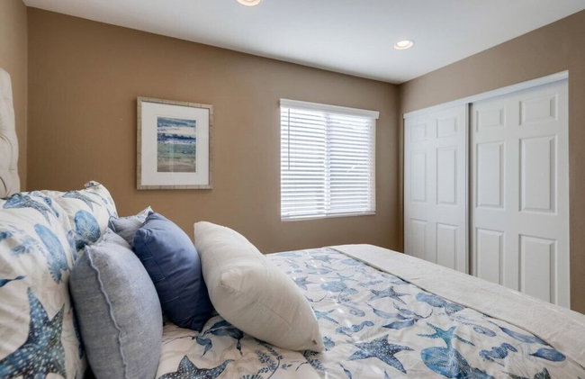 Beautiful Backyard Oasis 5 bedroom 3 Bathroom Home - Foto 19