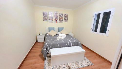 Near Levadas and Pico Ruivo, Santana Madeira Getaway with Terrace Views - Foto 5