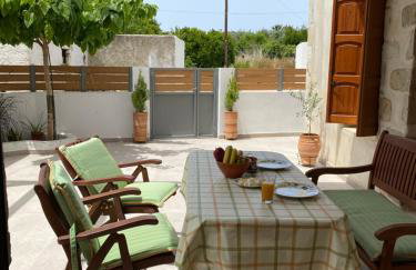 Avli House Vori - Photo 5