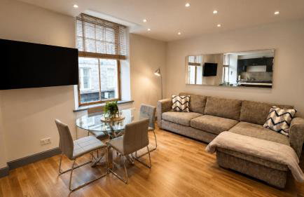 Modern City Center 2 Bedroom Apartment - Photo 4