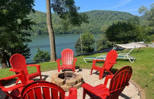 Brown House, Lake, Boat Dock, King Bed, Grill - Foto 16