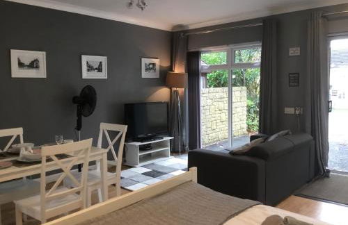 Self-contained Apartment - Foto 1