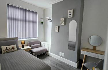 By the Joyous Stays - House with home comforts - Foto 9