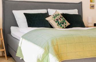 FeelsLikeHome - Traumhafte zentrumsnahe Wohnung mit Balkon&Parkplatz - Foto 1