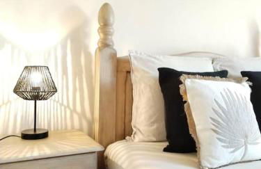 Domaine des Cerisiers - Piste cyclable reliant Honfleur - Parking privé - Grand jardin - Foto 1