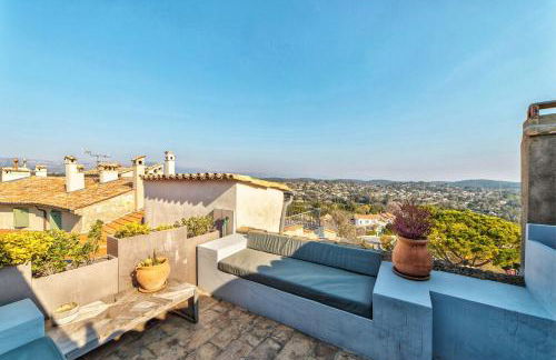 TOWNHOUSE MOUGINS in the old village, fantastic view, sea and mountains - Foto 17