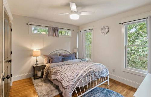 Single Story Fully Fenced Pet Friendly Bungalow in the Arts District - Foto 28