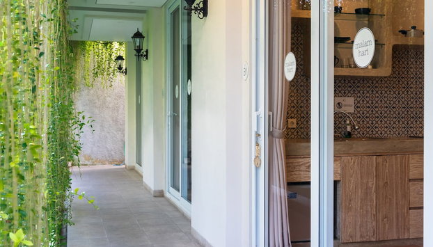 Malam Hari ApartHotel - Foto 2, Recepción