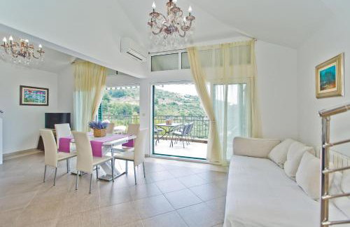 Island Hvar Seaside Villa Levanda with Beach, Pool & Seaview - Photo 6