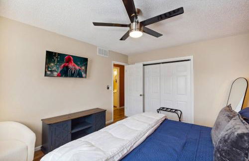 HotTub, Theater, Kings, & Firepit - NearWesley - Foto 18