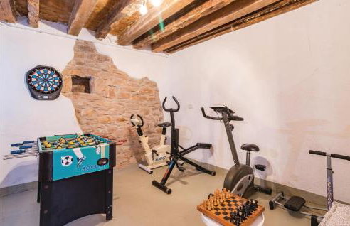 4 Bedroom Pet Friendly Home In Zminj - Foto 8