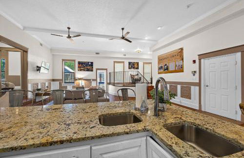 The Ray - 2nd Floor Historic Condo- Minutes Walk to Downtown - Foto 12