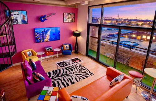 Radical 80's Getaway! A Blast From The Past! - Foto 7