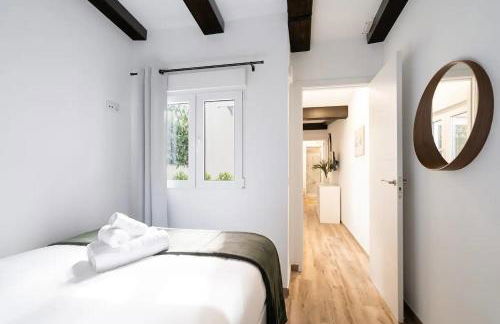 Charming San Isidro - Photo 35