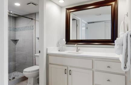 Beachfront - Renovated - Gulf view Bedroom - FLPCB5 - Foto 8