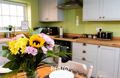 Homely 1-bed Cottage in Stoke Bardolph, Nottingham by Renzo, Stunning Countryside Location! - Foto 11