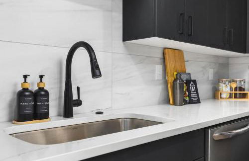 Premium Condo with Huge Patio near Vanderbilt & Downtown - Foto 15