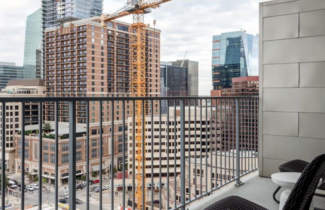 Austin Inspiring 2BD 2BA 2nd Street District Apartment - Foto 26