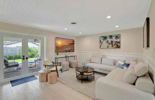 Coastal Palms House - Photo 9