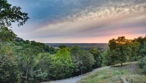 Scenic Getaway with Fire Pit and Grill in Columbia! - Foto 2