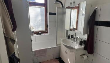 JustlikeHome-Zentral mit Garten - Foto 3, Shower