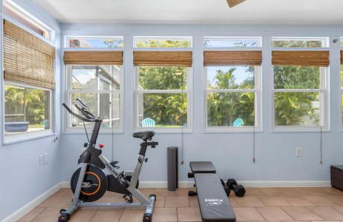 Relaxing Coastal Comfort - Heated Pool - Photo 43