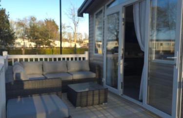 Silver 3 Bed Static Caravan With Patio - Foto 36