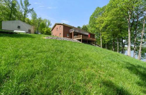 Lake Barkley Retreat - Newly Renovated - 5 BR - Foto 60