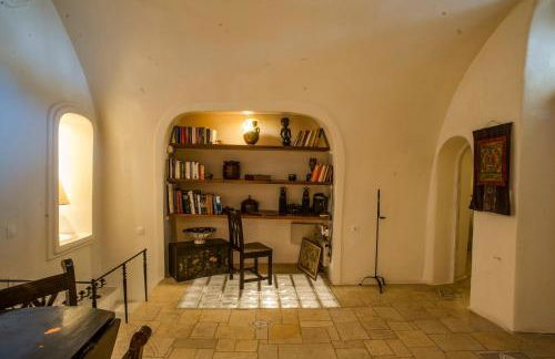 Heliophos Boutique Caves - Photo 88