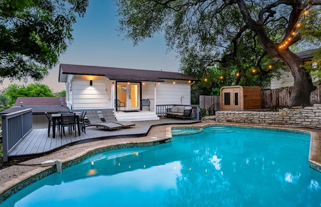 4 Bedroom Near Soco With a Private Pool & Sauna - Photo 23