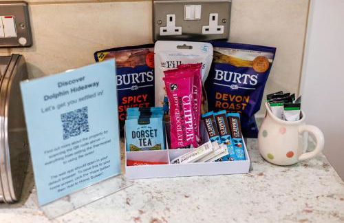 Dolphin Hideaway- Poole Quay Apartment with Parking - Photo 24