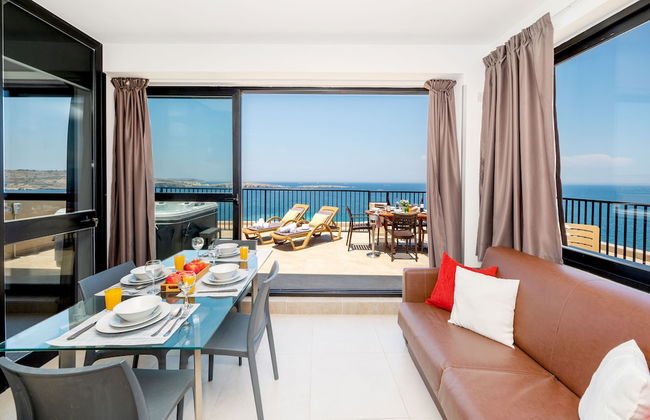 Islet Seafront Penthouse with Hot tub - Foto 26