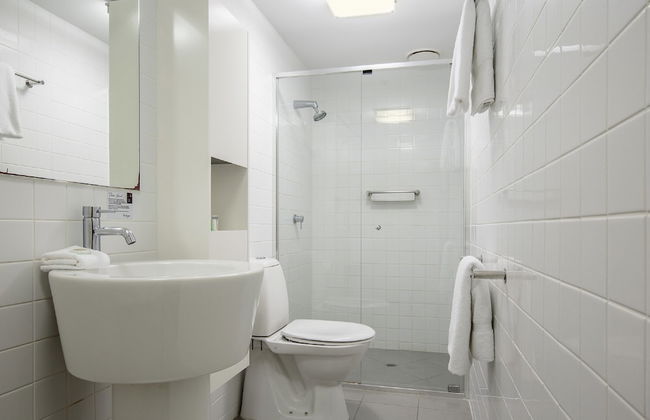 Evolution Apartments - Photo 32