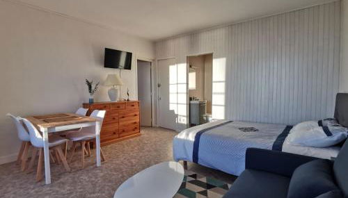 Grand studio face à la mer - Photo 3