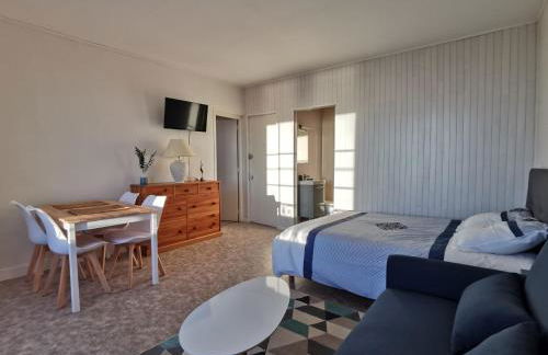 Grand studio face à la mer - Photo 3