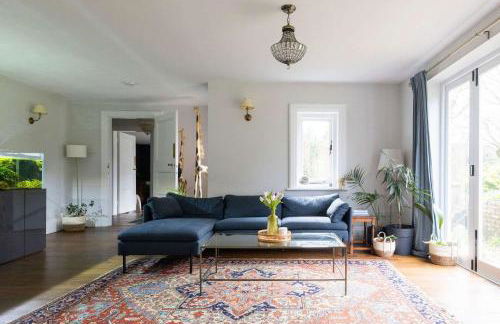 Country Retreat - Sleeps 14 - Large Garden - Photo 24