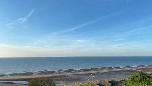 Lovely 1 bed flat 200 metres from beach - Foto 4