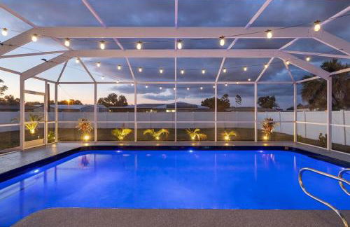 Stylish coastal retreat with Heated Saltwater pool - Foto 59