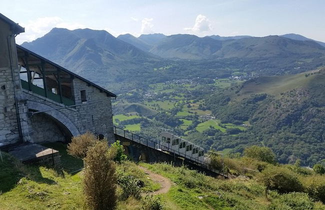 Private Guided History tour of Lourdes - Photo 6