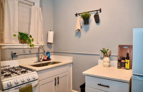 Uptown Funk Getaway with Parking & Walk To Stadiums, Nightlife - Foto 18